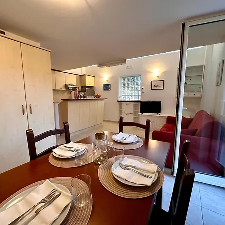 Paradise Complex Aparthotel