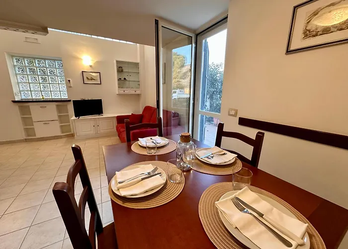 Paradise Complex Sperlonga