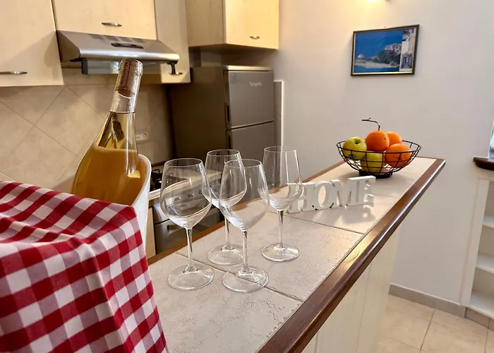 Aparthotel Paradise Complex 3*